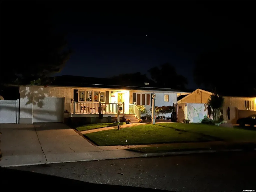 5 Huntsman Lane Commack NY 11725