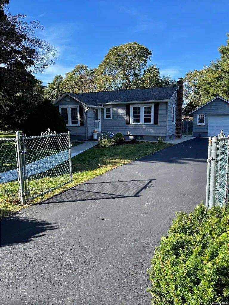 55 Park Street Centereach NY 11720
