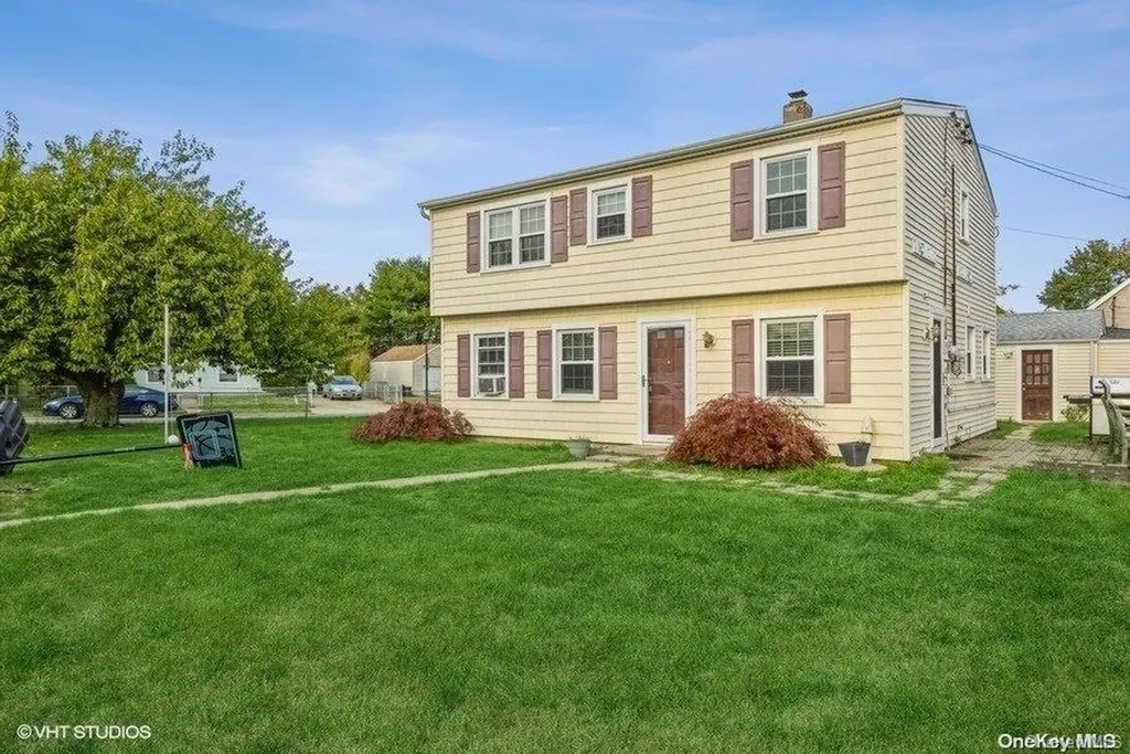 1 Harness Lane Levittown NY 11756