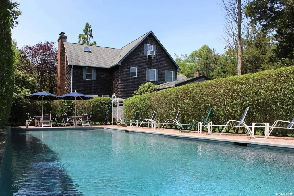 14 Hedge Row Lane East Hampton NY 11937
