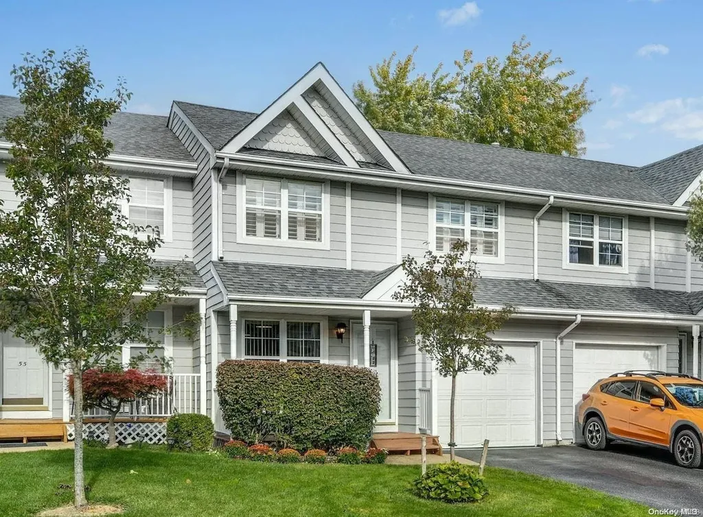 57 Sprucewood Boulevard Central Islip NY 11722