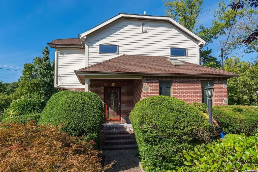 7 Portland Place Cold Spring Harbor NY 11724