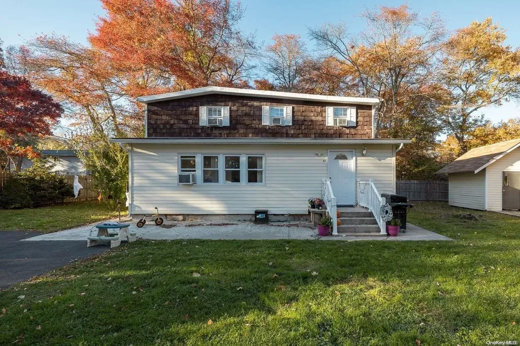 57 Longfellow Drive Mastic Beach NY 11951