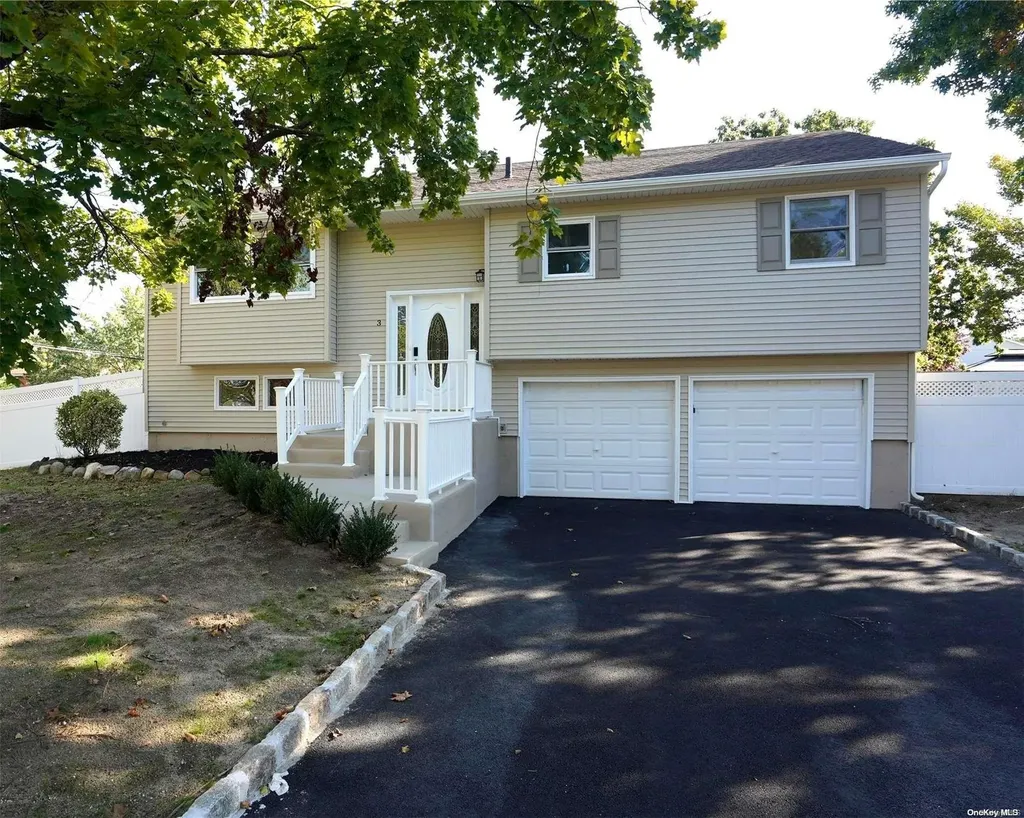 3 Adams Avenue Selden NY 11784