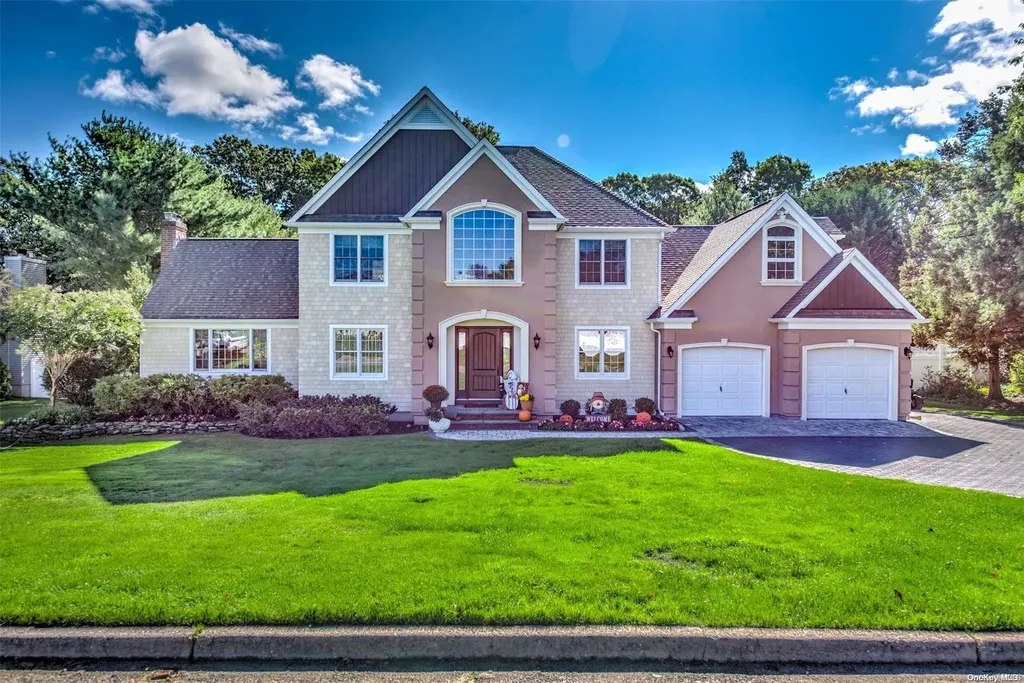 53 Grasslands Circle Mount Sinai NY 11766