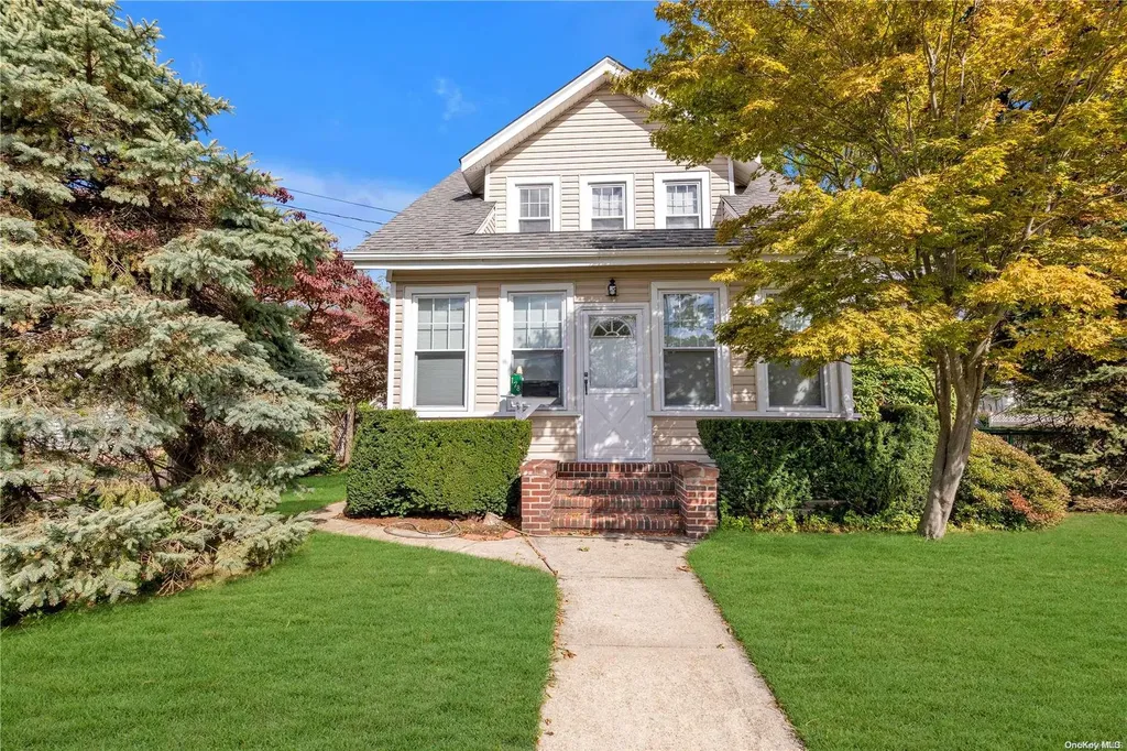 178 Plainview Road Hicksville NY 11801
