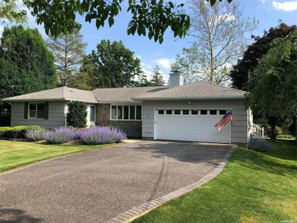 8 Heather Lane Miller Place NY 11764