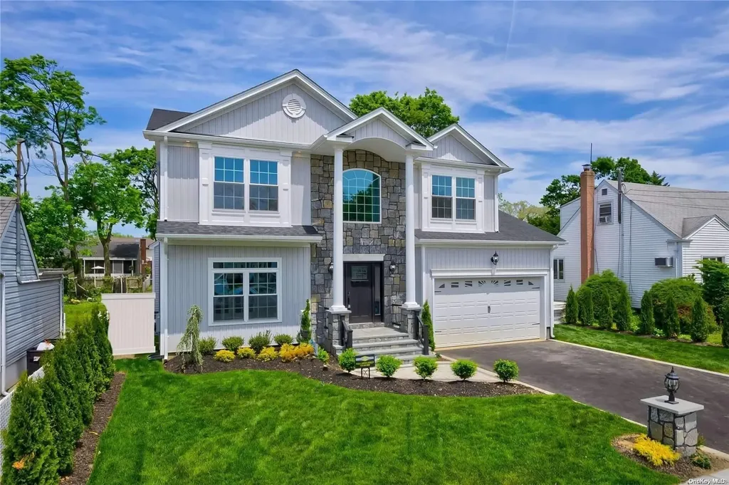 2761 Boundary Road Bellmore NY 11710