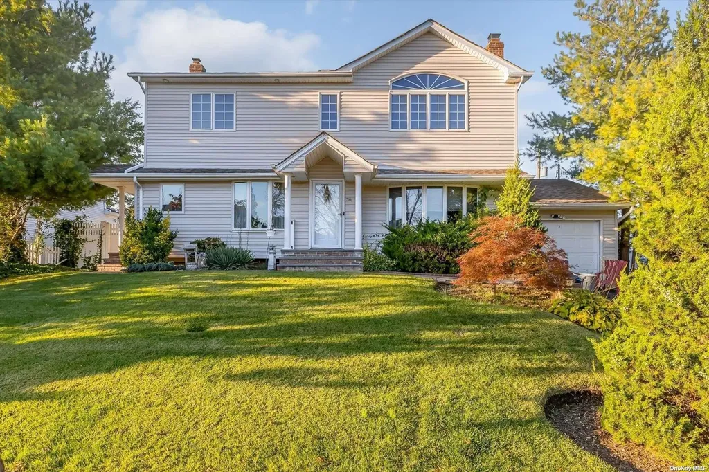 36 Garden Circle Syosset NY 11791