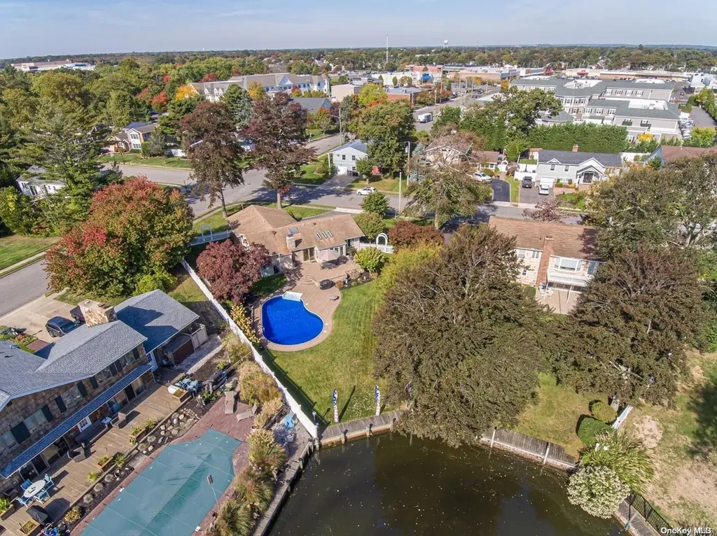 60 Cutter Place West Babylon NY 11704