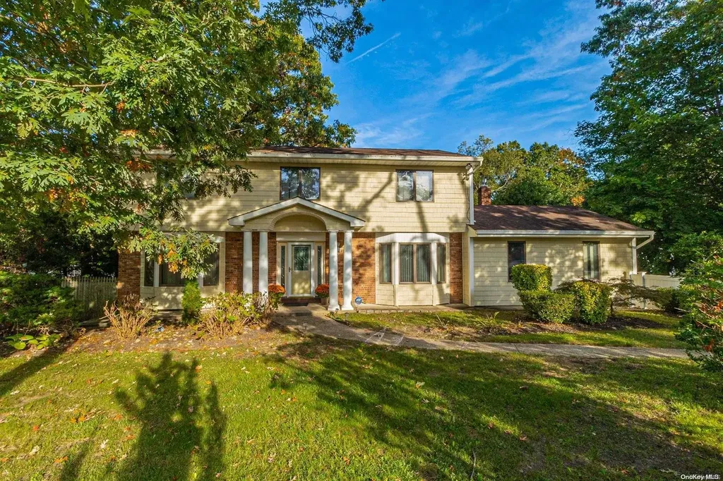 119 Rustic Road Centereach NY 11720