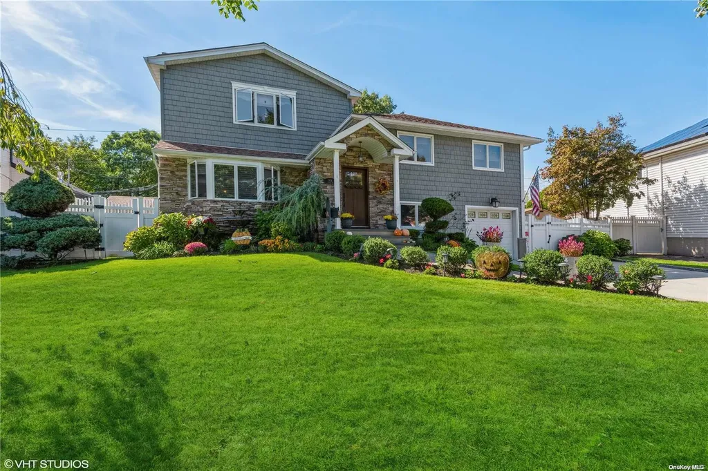 504 Wright Drive Massapequa NY 11758