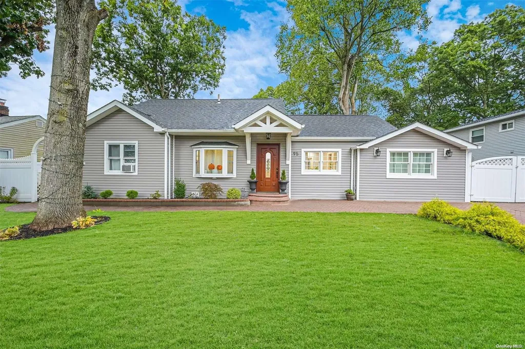 95 Ohls Street Patchogue NY 11772