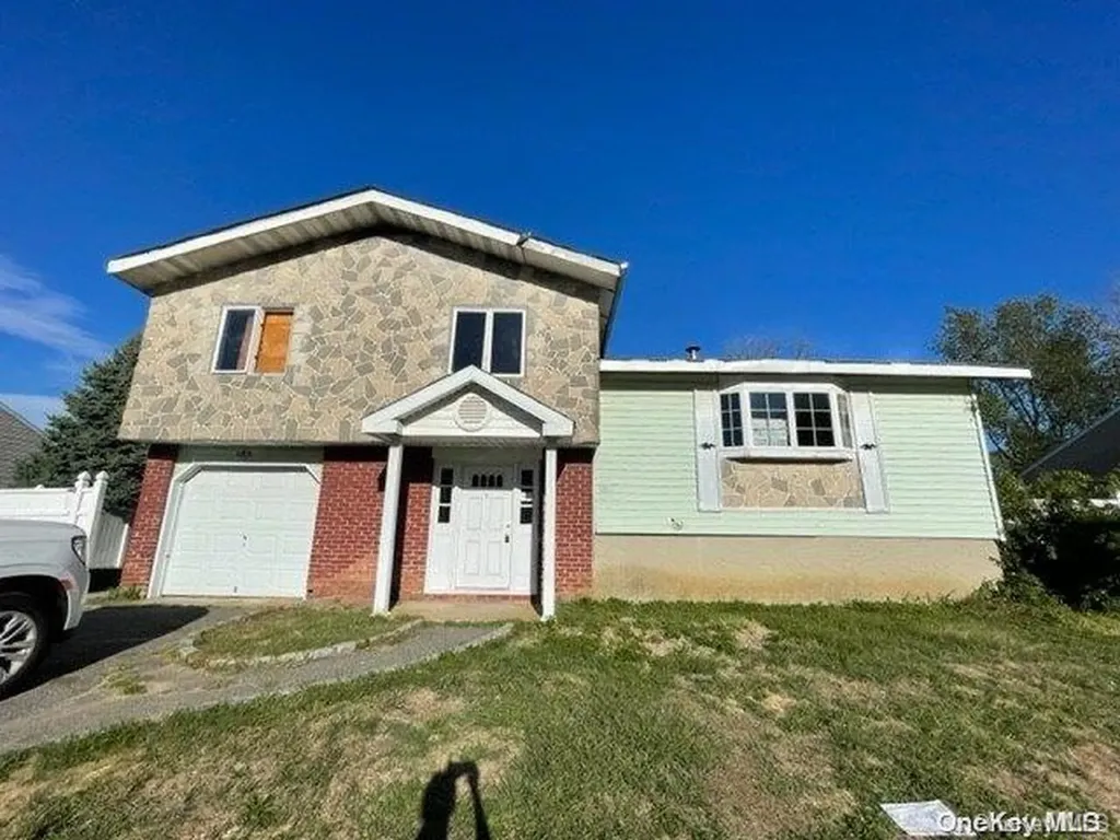 165 Branch Avenue Central Islip NY 11722