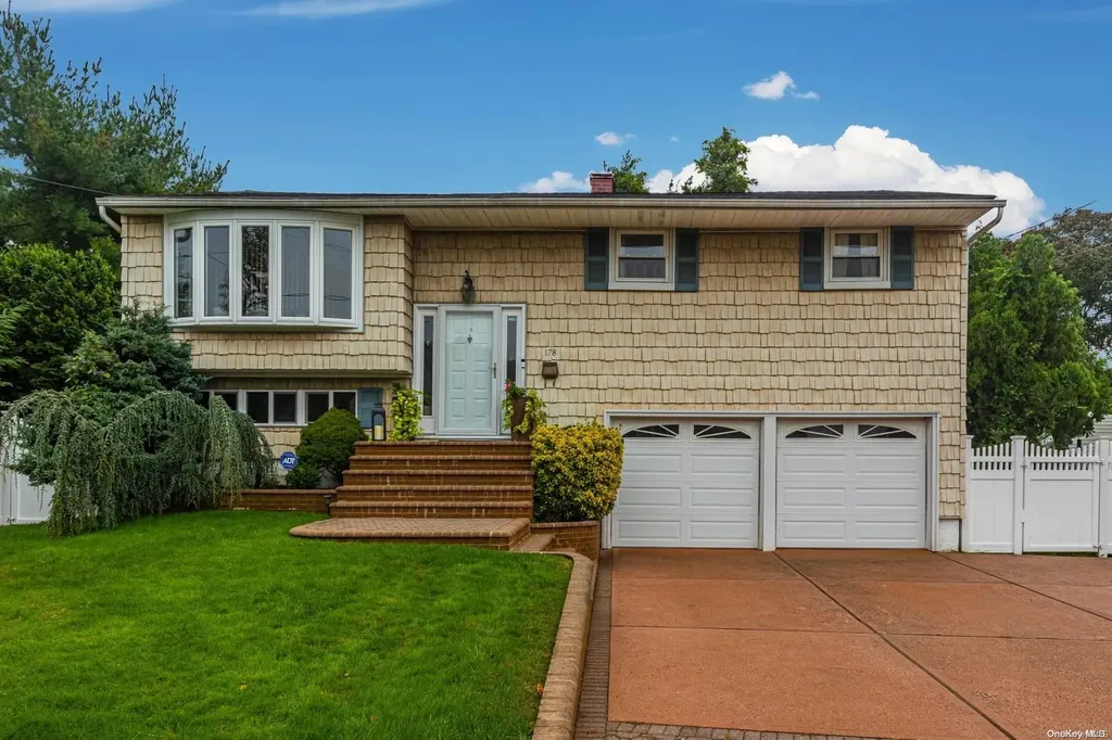 178 Missouri Avenue Bay Shore NY 11706