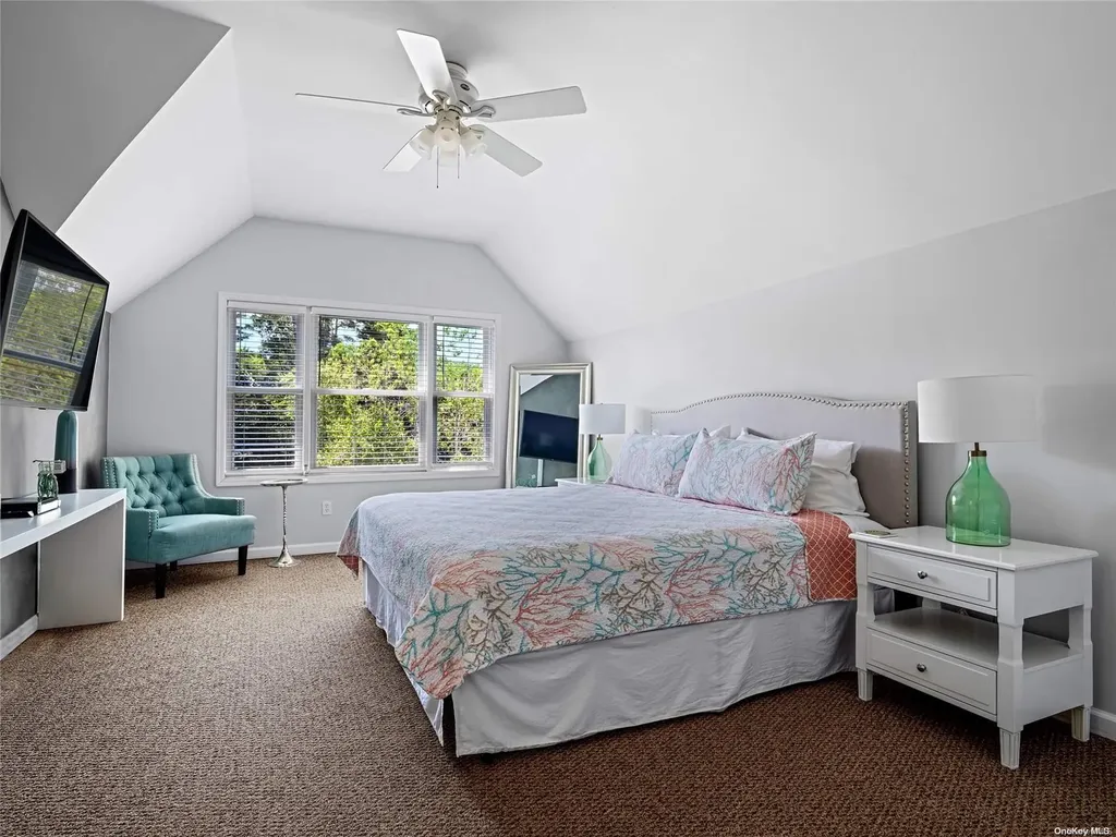 4 White Lane Hampton Bays NY 11946