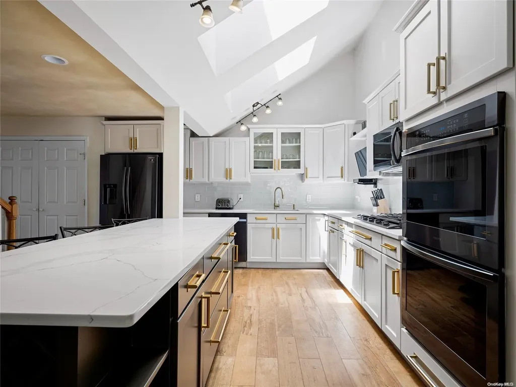 4 White Lane Hampton Bays NY 11946