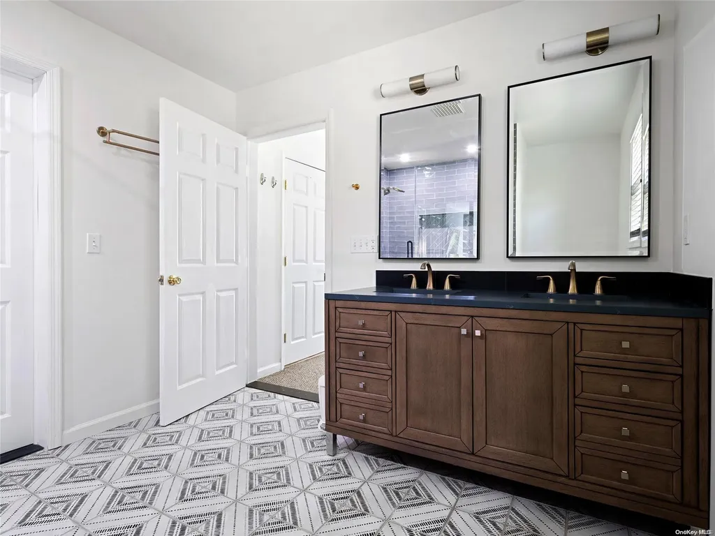 4 White Lane Hampton Bays NY 11946