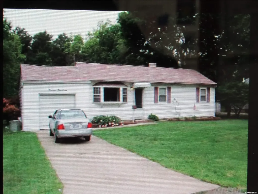 1119 Nugent Avenue Bay Shore NY 11706