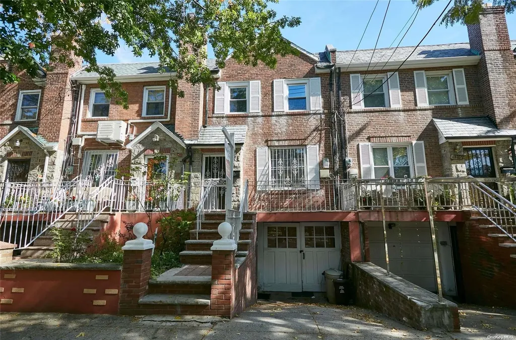 4218 Bruner Avenue Bronx NY 10466
