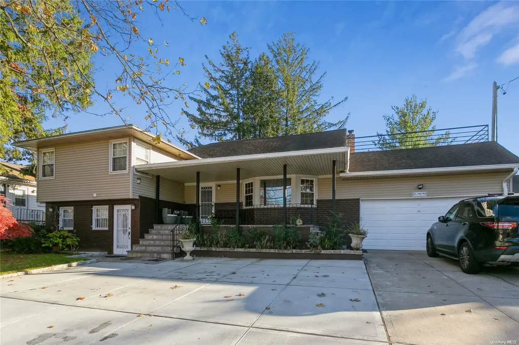 665 Peninsula Boulevard Woodmere NY 11598