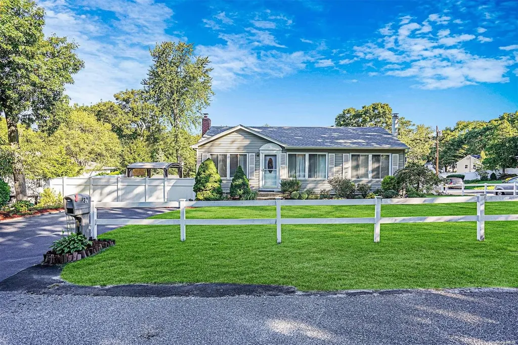 37 Harper Street Patchogue NY 11772