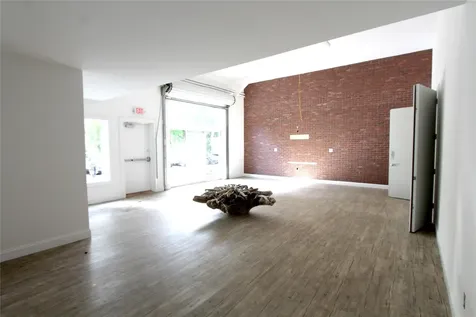 137 Montauk Highway Westhampton NY 11977