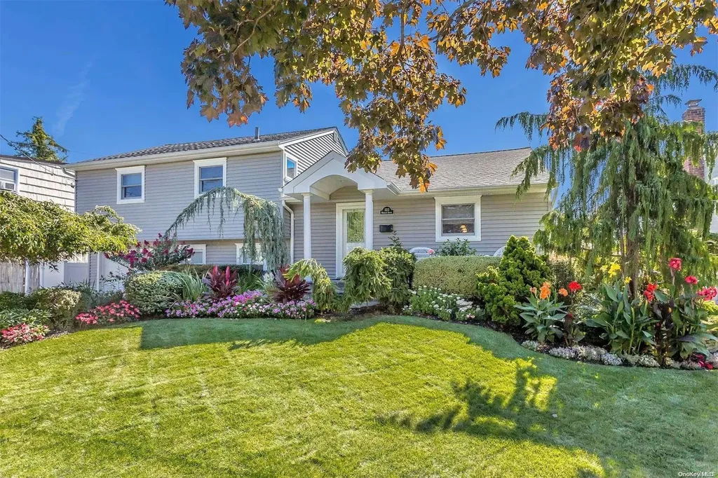 323 Harrison Avenue Massapequa NY 11758