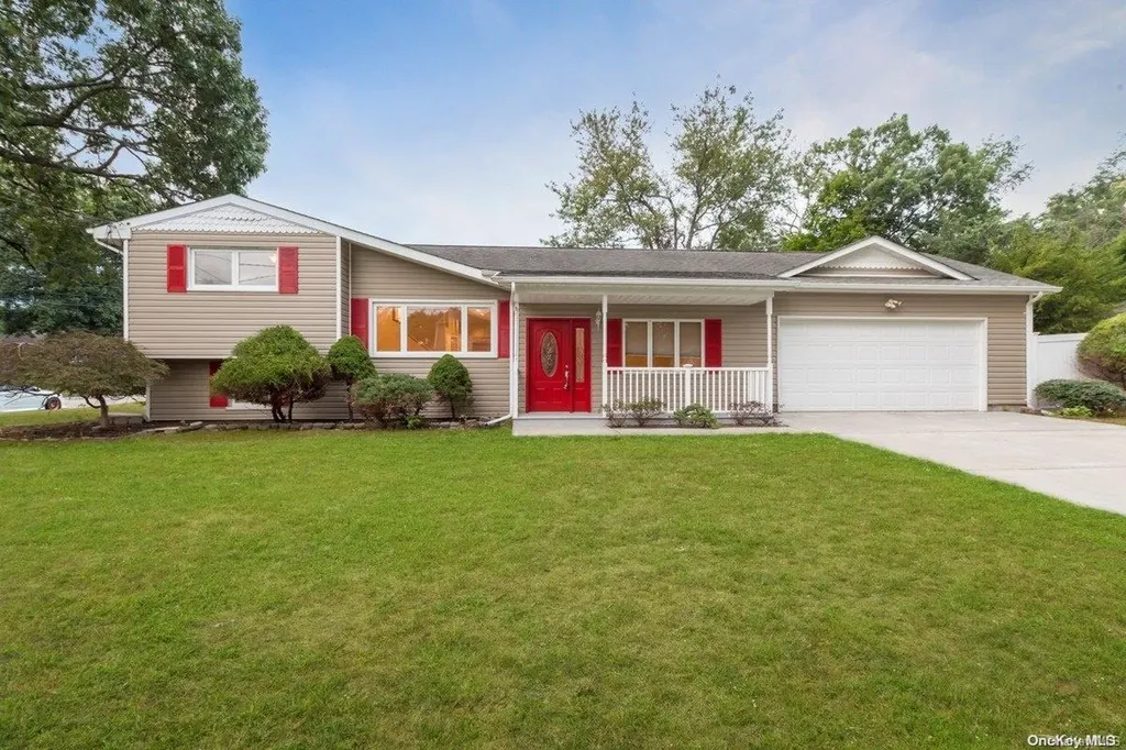 115 Tudor Road Centereach NY 11720