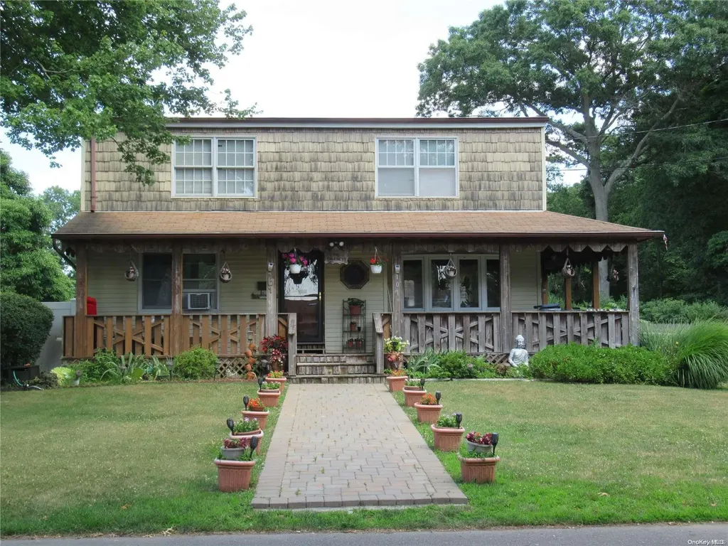101 Fuller Avenue Islip NY 11751