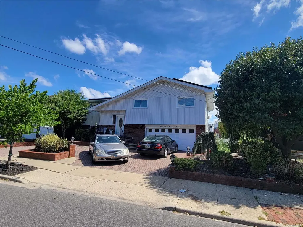 3303 Wolfson Drive Baldwin NY 11510