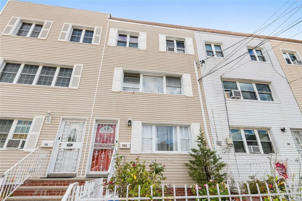 201 Meagher Avenue Bronx NY 10465
