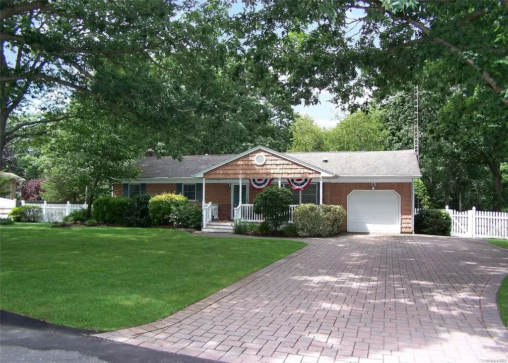 36 Joan Avenue Centereach NY 11720