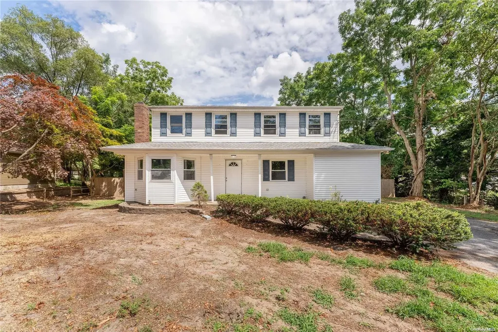 49 Dare Road Selden NY 11784