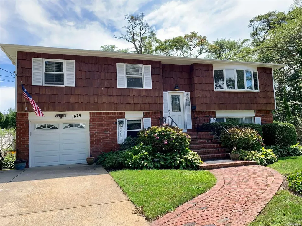 1674 Cortelyou Road Merrick NY 11566