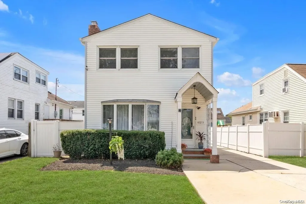 88 Beach Drive Merrick NY 11566