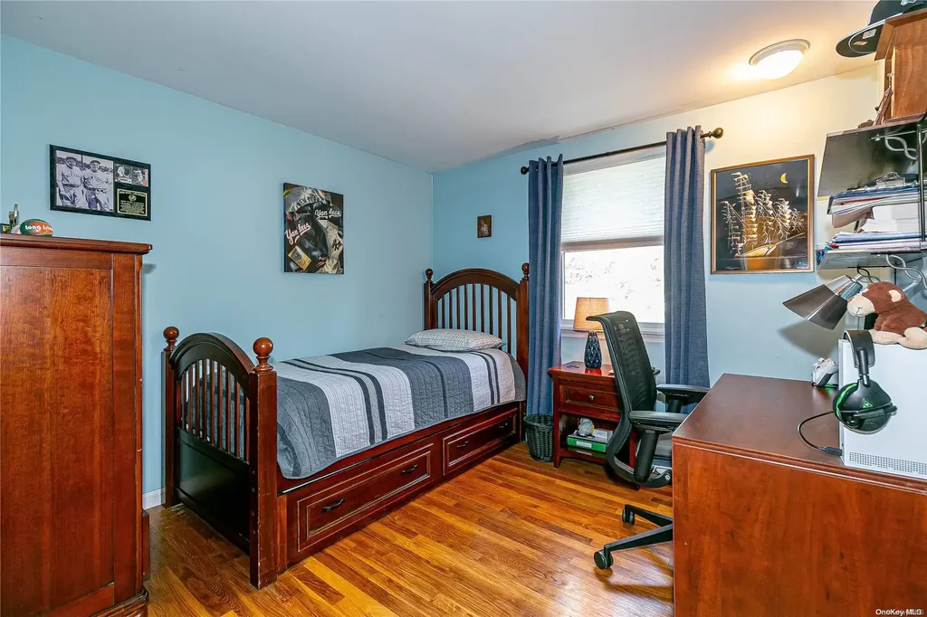 29 Roberta Lane Syosset NY 11791