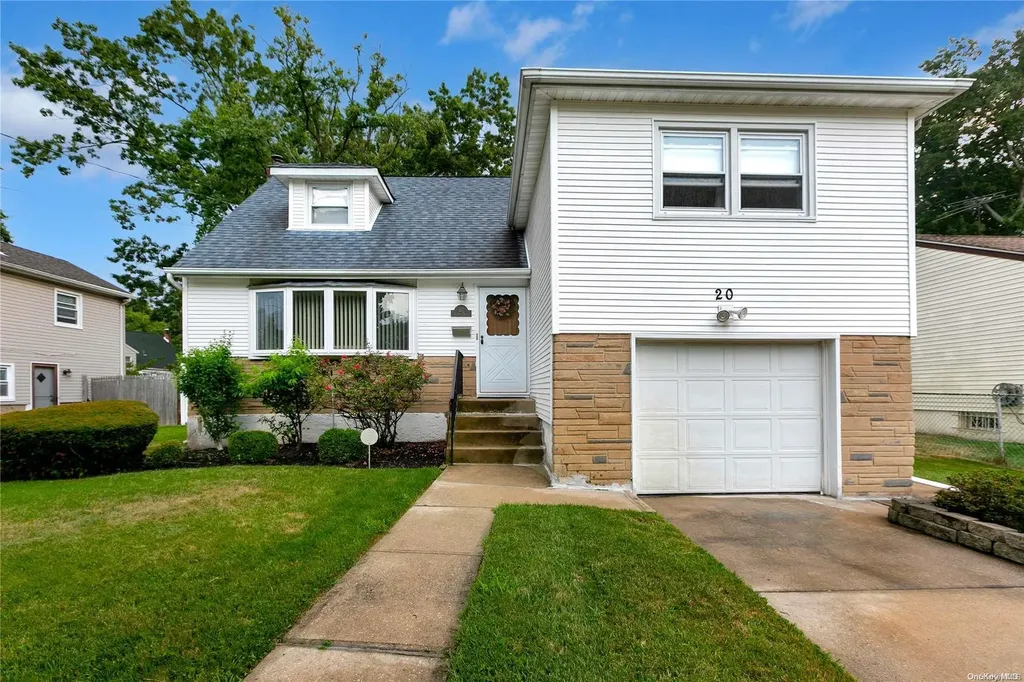 20 Conlon Road Roosevelt NY 11575