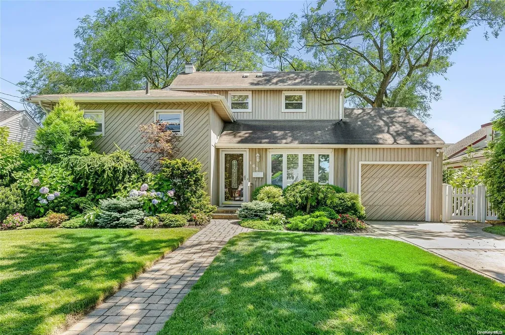 163 Evans Avenue Oceanside NY 11572