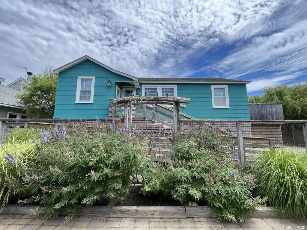 462 Dehnhoff Walk Ocean Beach NY 11770