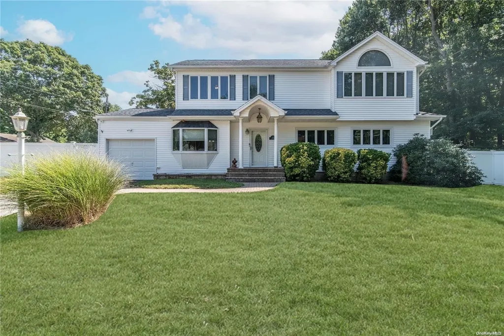 109 Dare Road Selden NY 11784