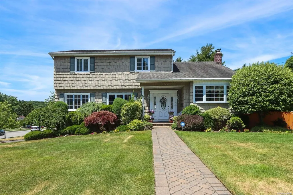 108 Hill Drive Oyster Bay NY 11771