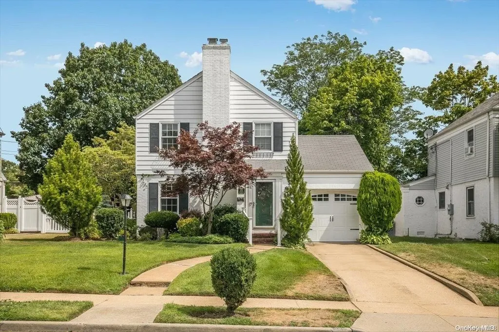 455 Devonshire Road Baldwin NY 11510