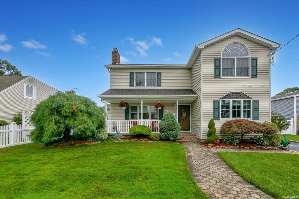 63 Euclid Avenue Massapequa NY 11758