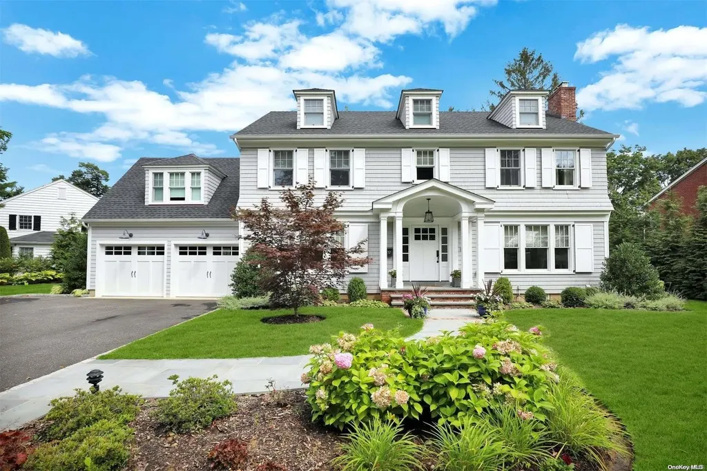 37 Valley Road Manhasset NY 11030
