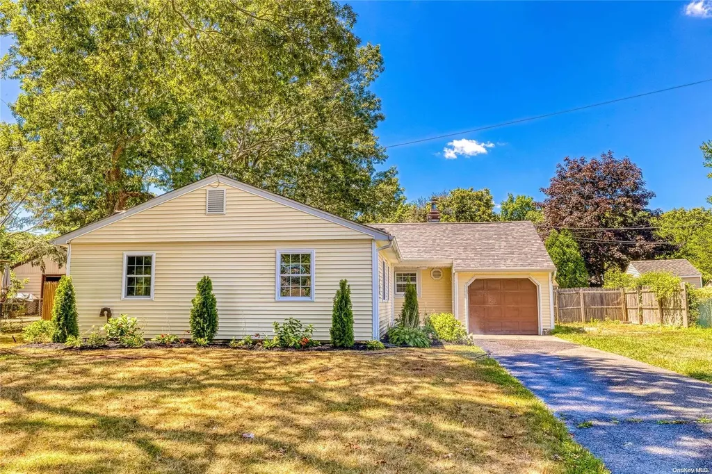 70 Propose Road Shirley NY 11967
