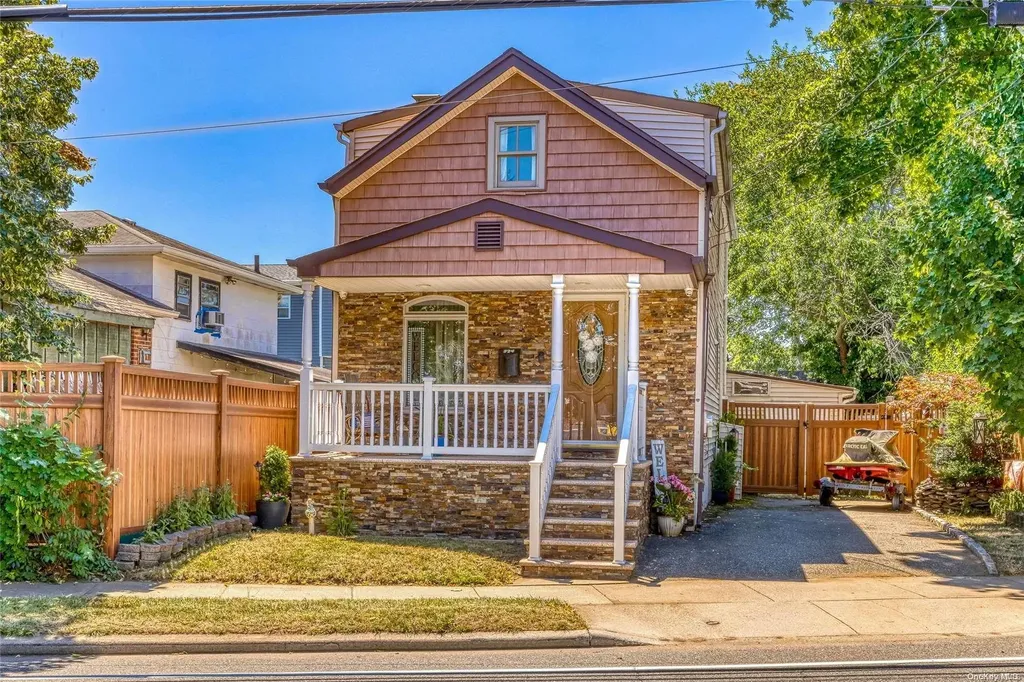 524 Jerusalem Avenue Hicksville NY 11801
