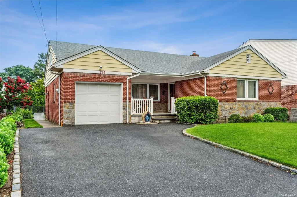 136 Hillside Boulevard New Hyde Park NY 11040