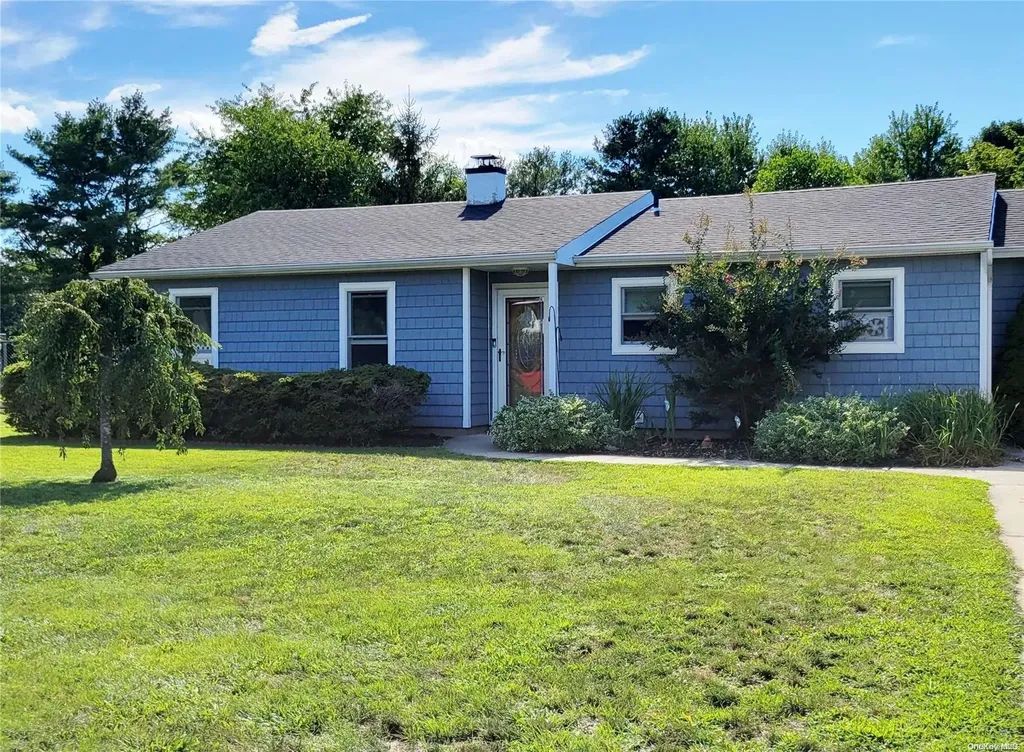 4 Colonial Place Centereach NY 11720