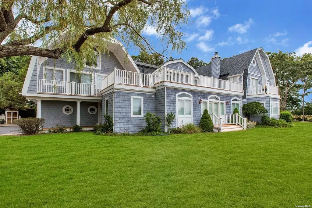 41 Bay Road East Patchogue NY 11772